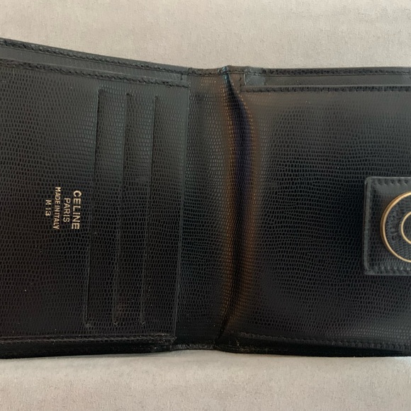 Black Compact Wallet. Very good conditions. No tears. - Picture 6 of 8